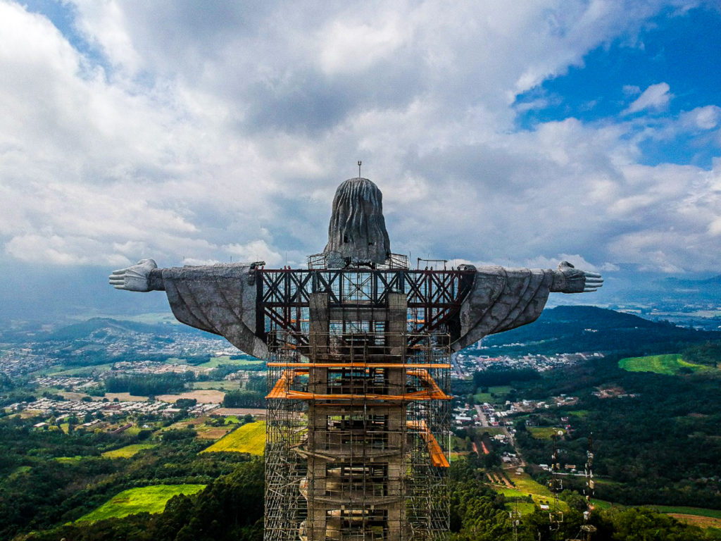 El Cristo Protector de Encantado supera al Cristo Redentor