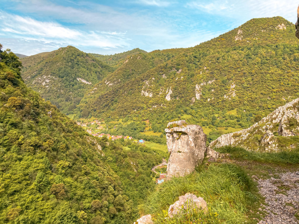 Descubre las mejores rutas de senderismo de Asturias