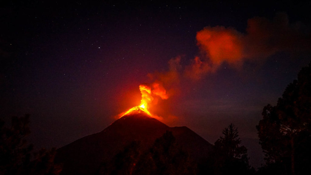 ¿Dónde están los volcanes activos de España?