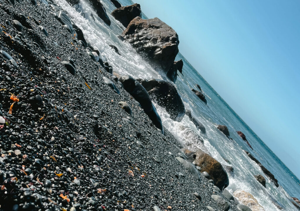 Teixidelo: una playa única en el mundo
