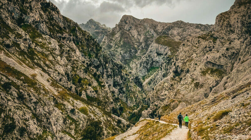 Ruta del Cares: Guía para el sendero más épico de España