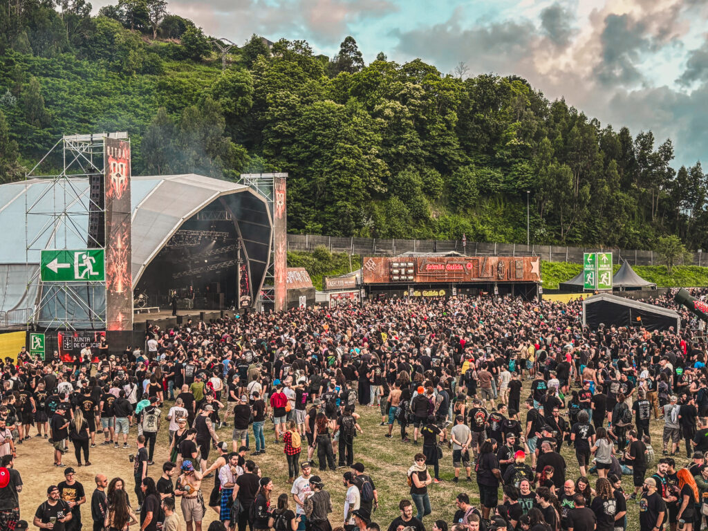 Resurrection Fest 2025: El arranque que hizo temblar Viveiro