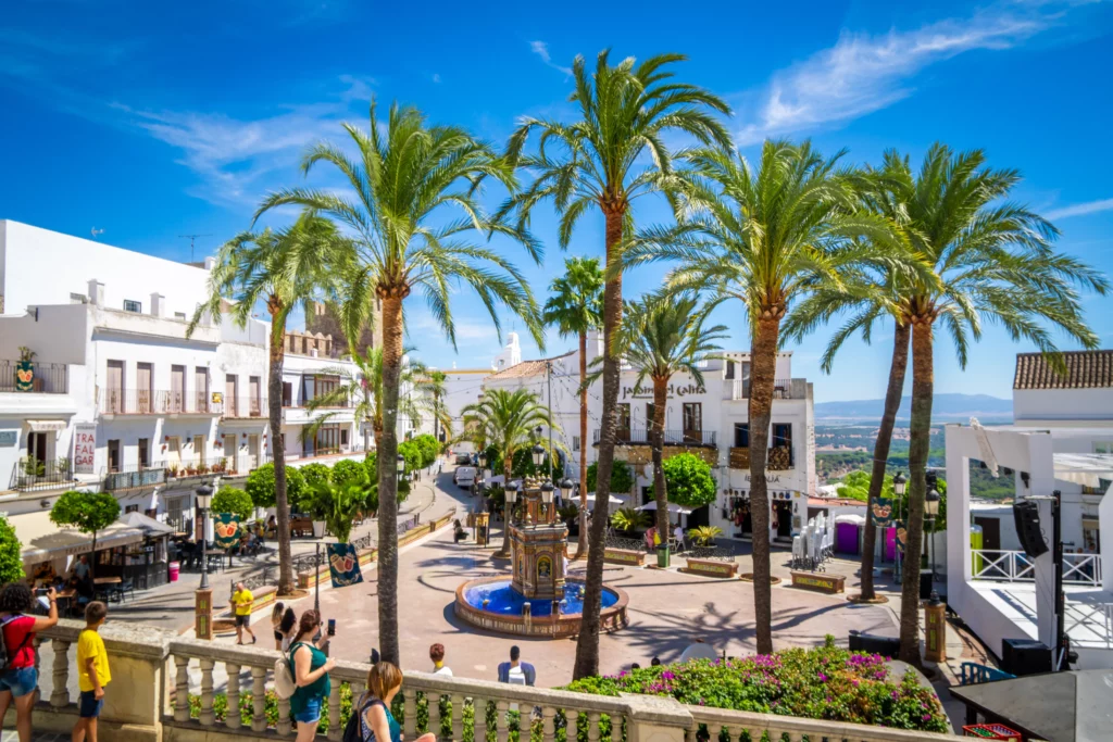 Ruta por Cádiz: Qué Ver y Hacer en Chipiona, Vejer y Tarifa