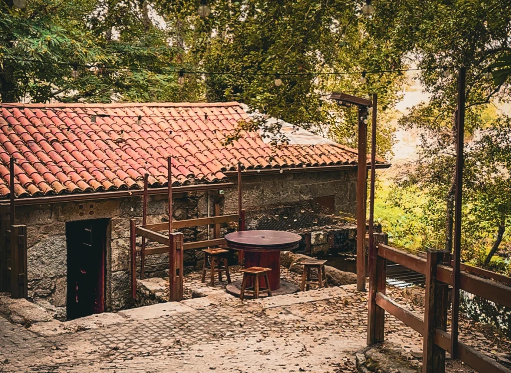 Ruta dos Muíños da Chanca: molinos, un bar secreto y un monasterio de cuento