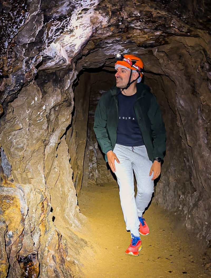 Ruta dos Fornos en A Pontenova: tirolina y mina