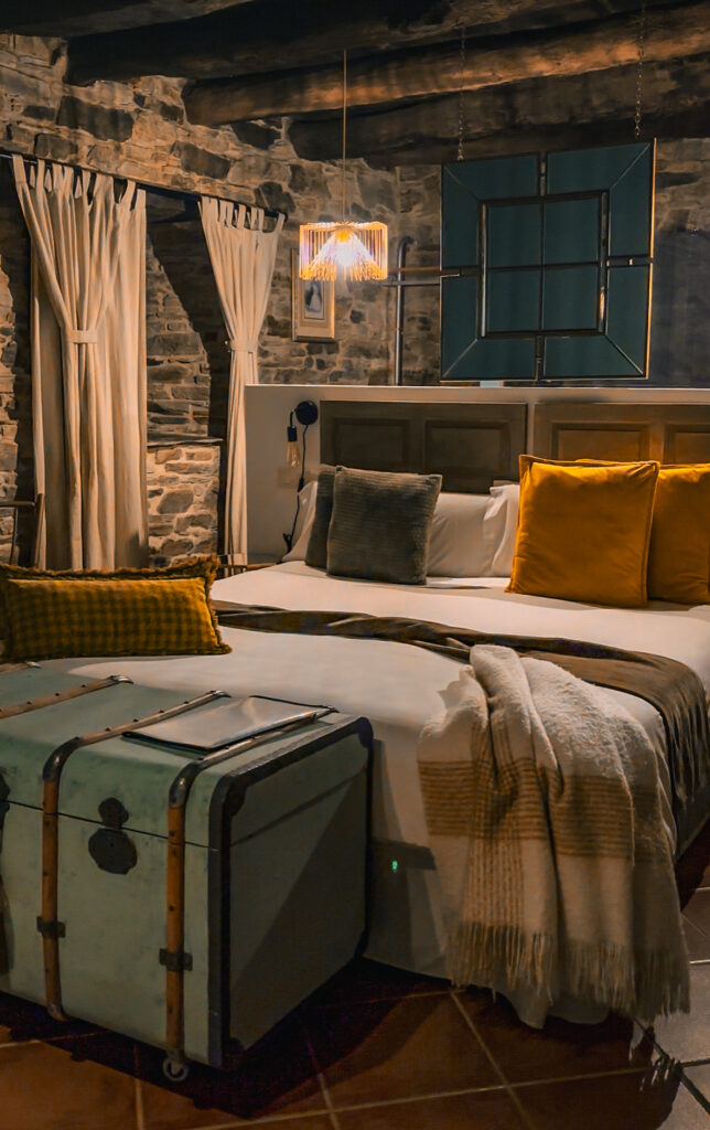 Ruta dos Fornos en A Pontenova: tirolina y mina